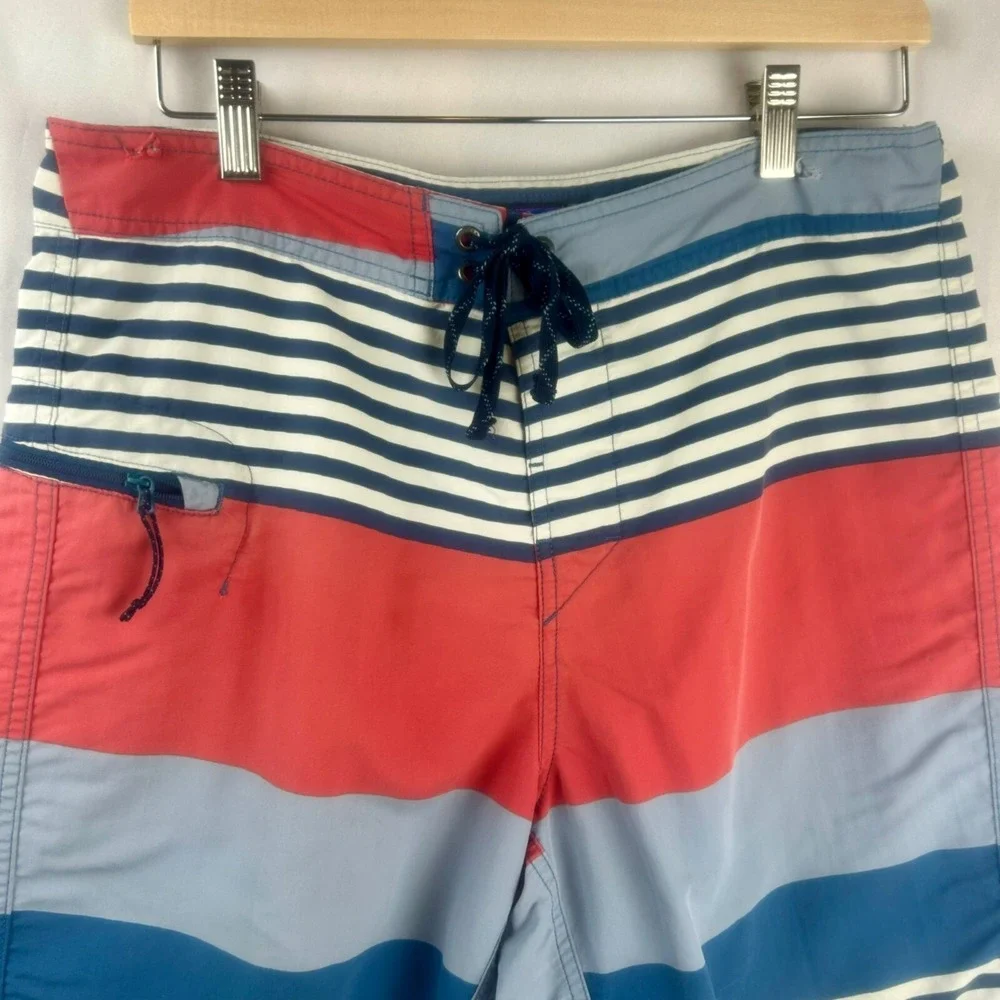 Patagonia Swim Trunks Board Shorts Men 32‎ Blue Coral Stripe Cargo Pocket Beach
